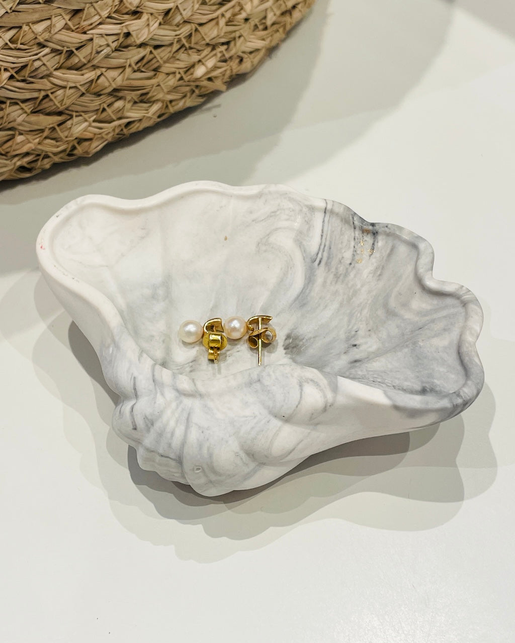 Amy seashell - Gray marble