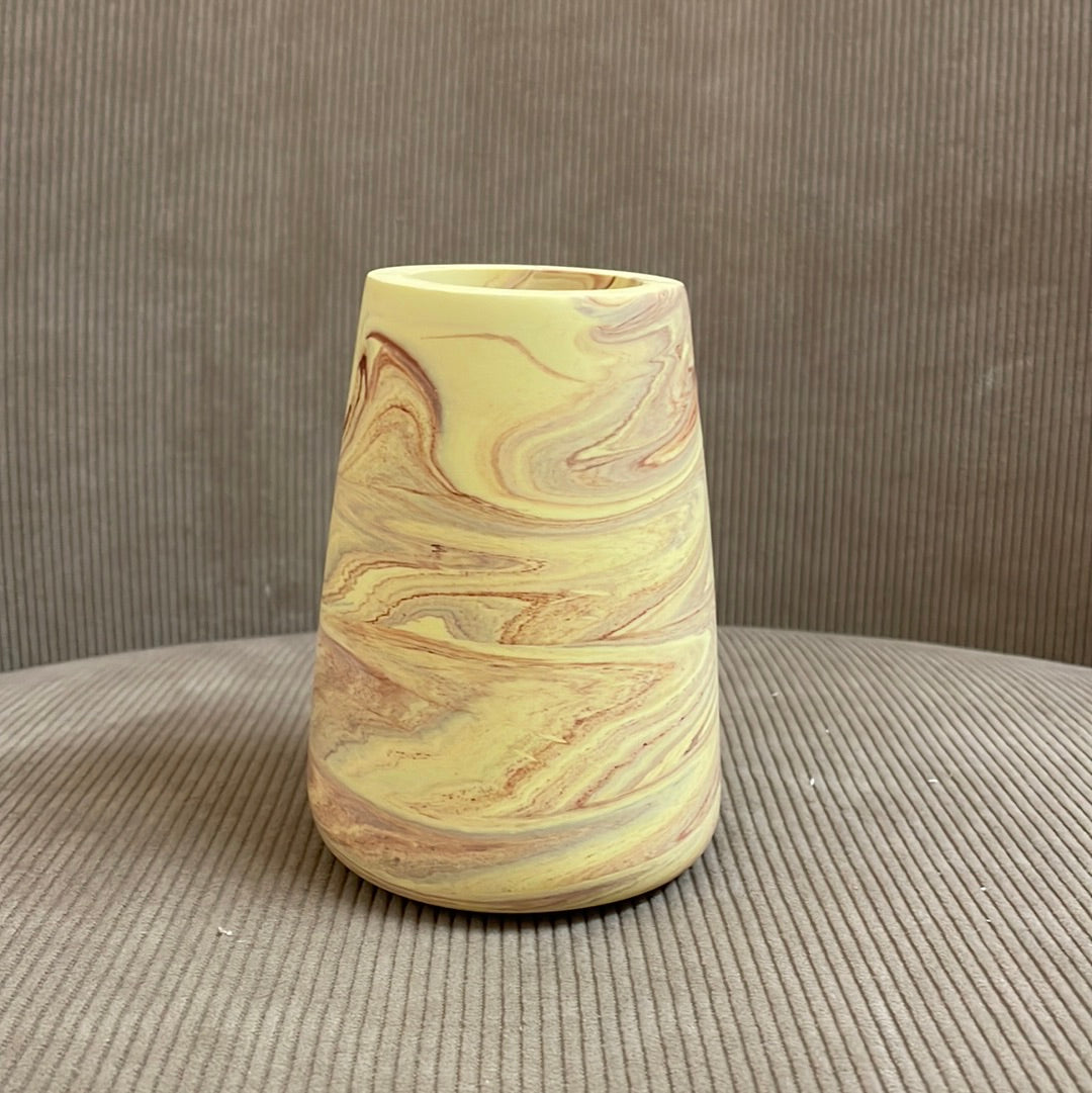 Candle holder