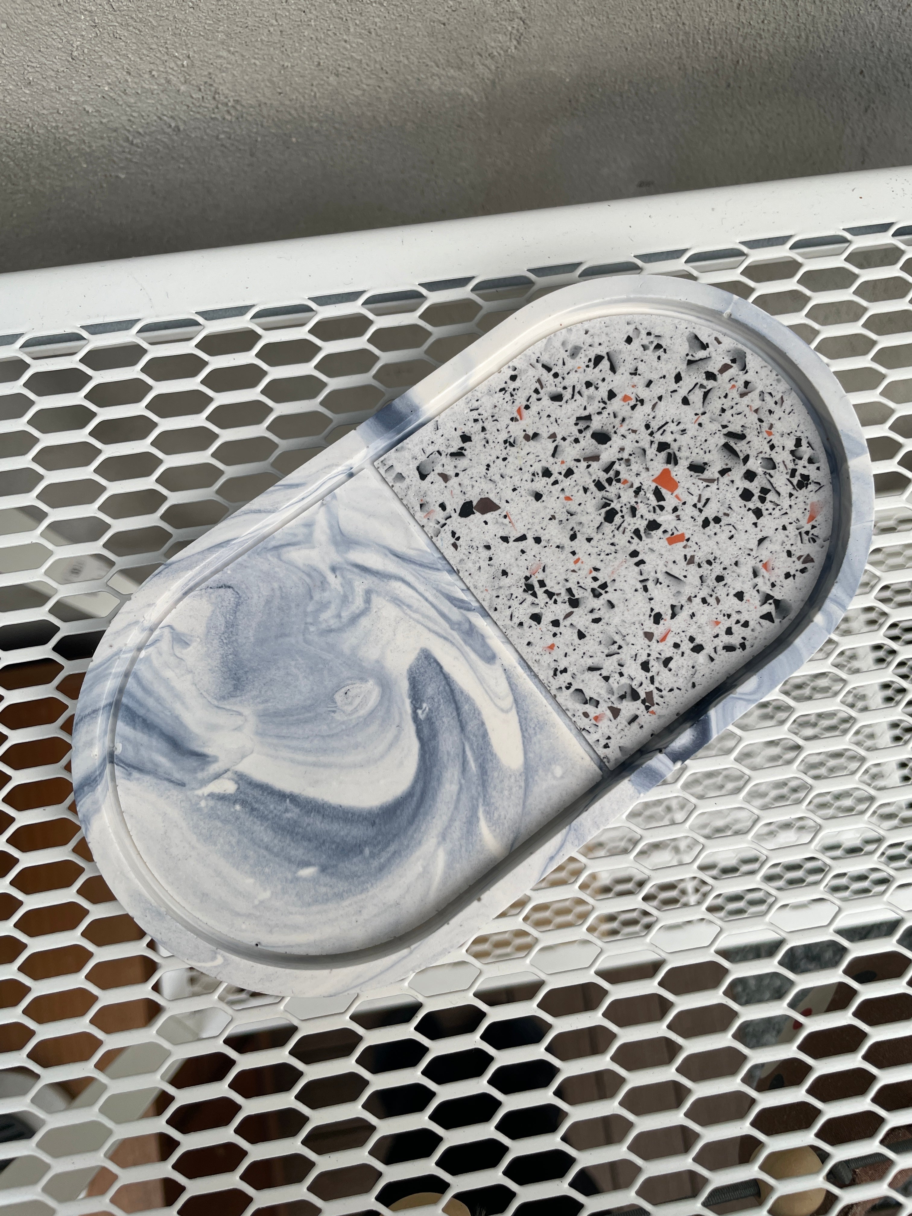 Oval bakke - Rustik Terrazzo og marmor