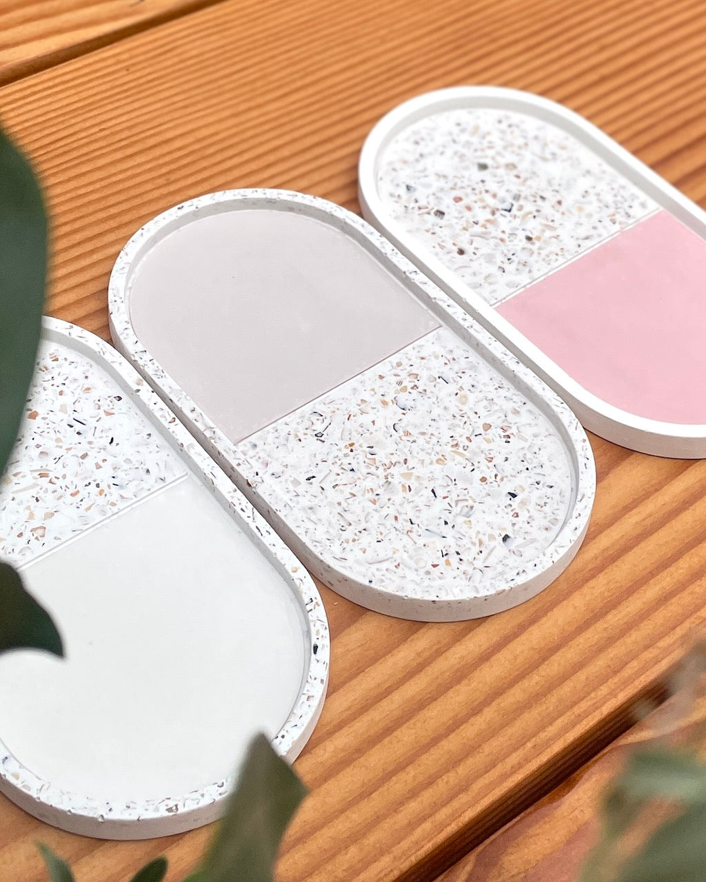 Oval bakke - Duo rosa med muslingeskaller