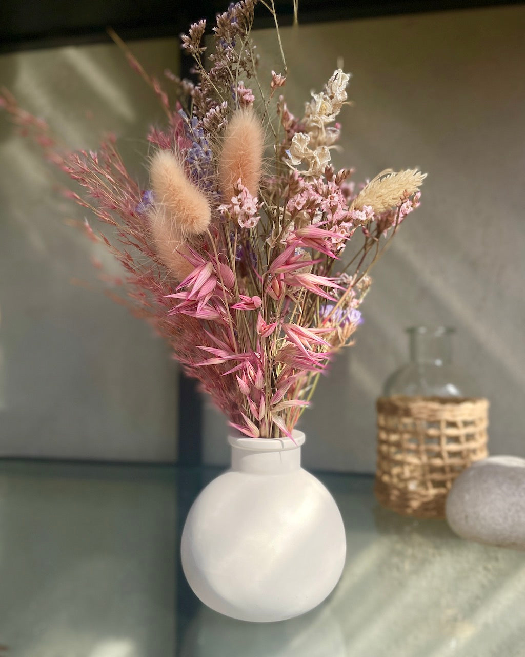 Vas inklusive blommor