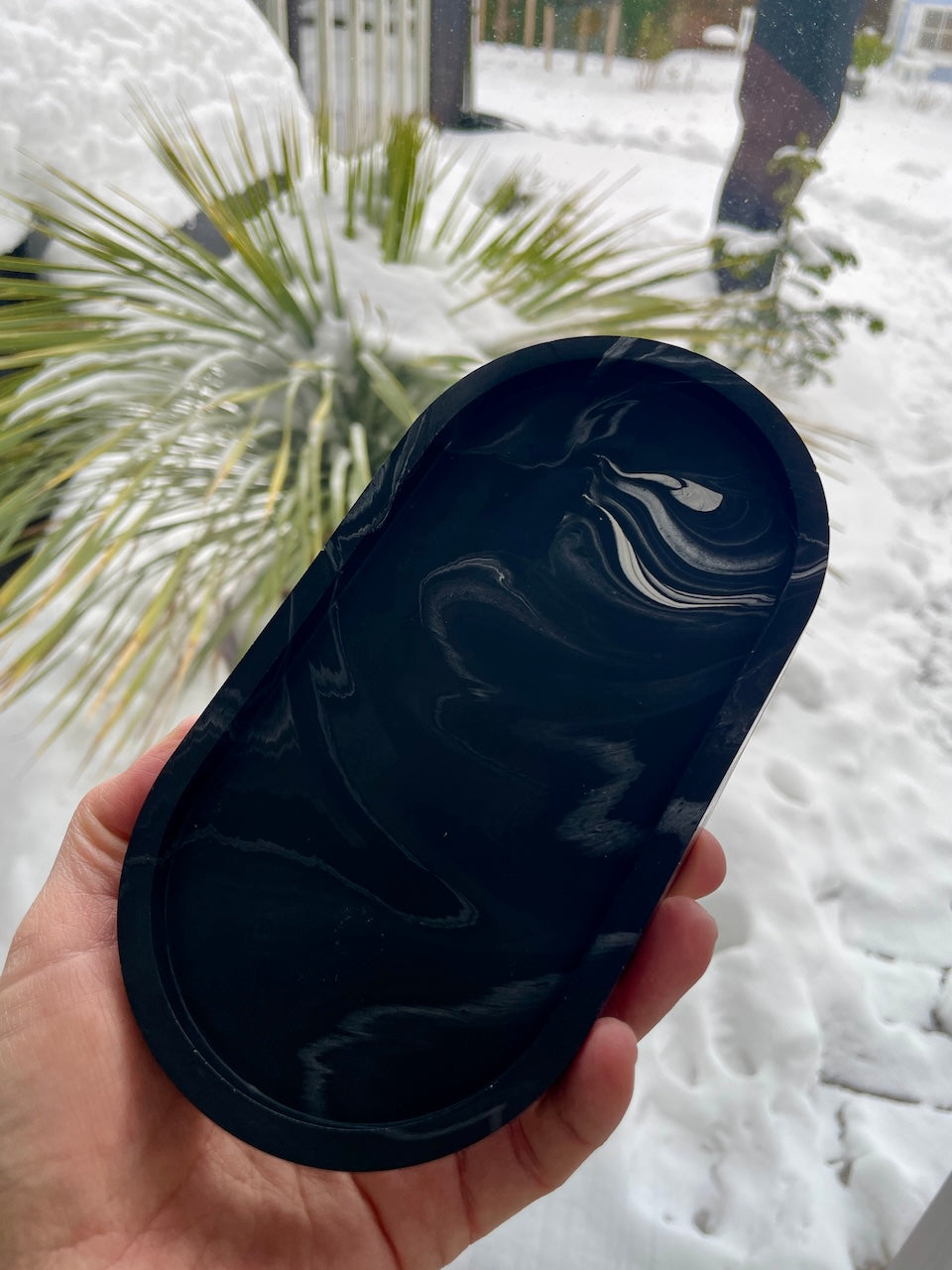 Klassisk bakke - Sort med hvid marmor