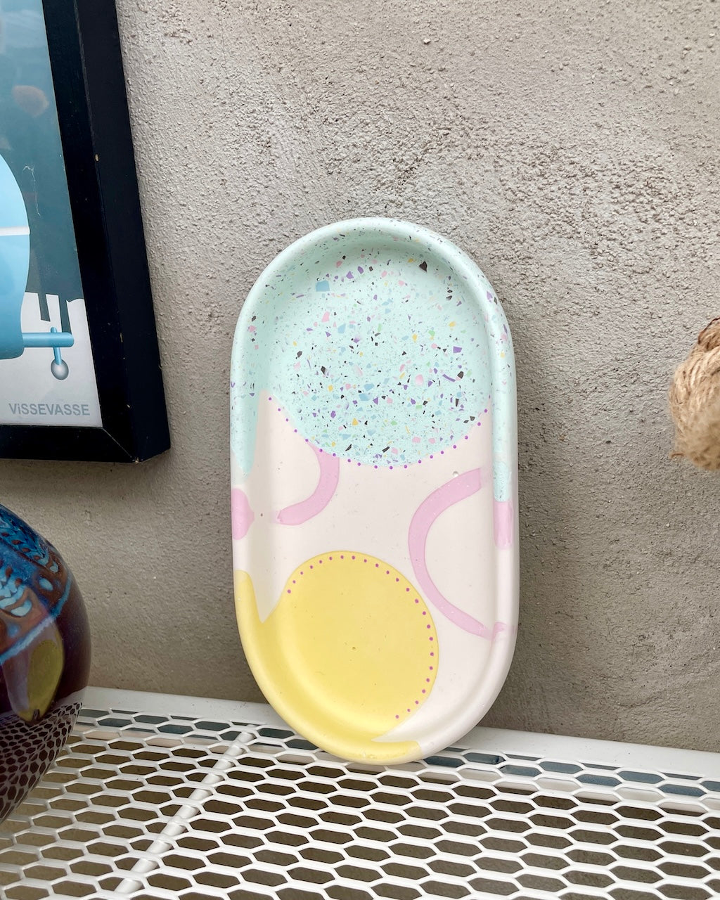 Sia - Med pastel farver og terrazzo