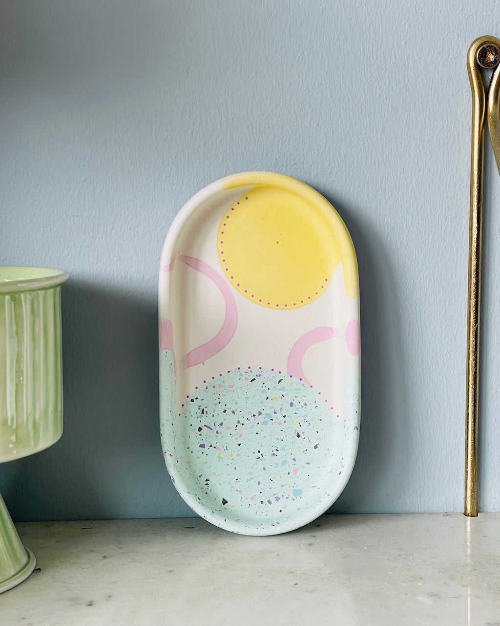 Sia - Med pastel farver og terrazzo