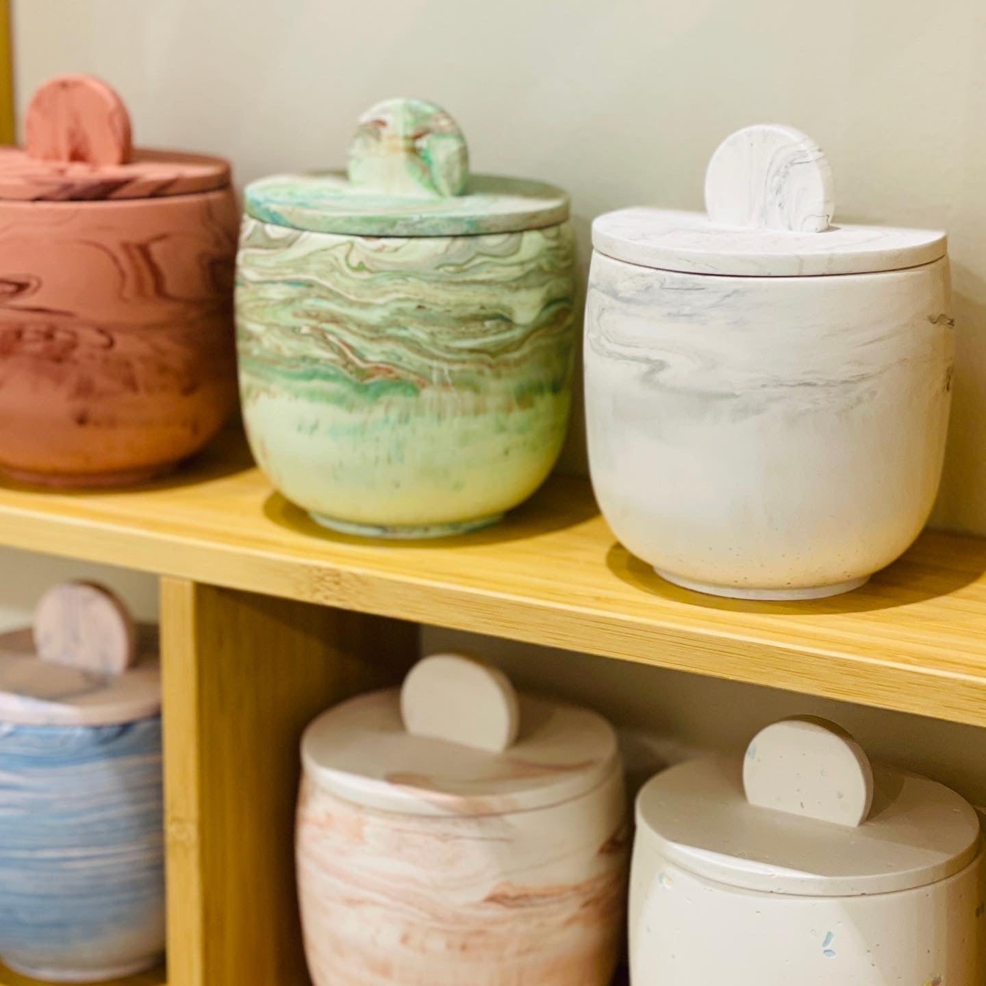 Jar with lid - Gray marble