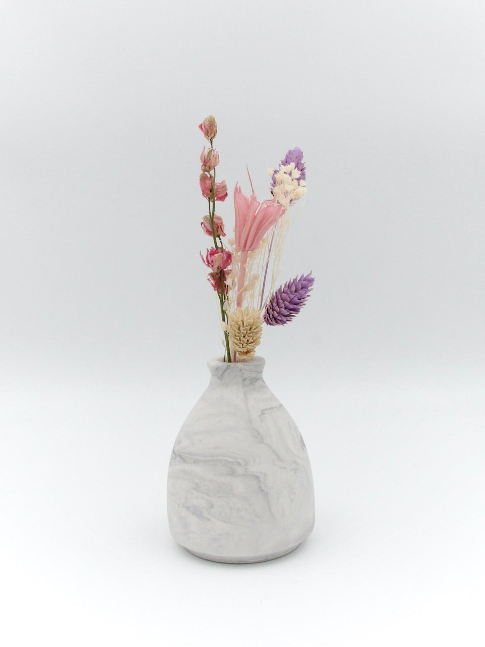 Lille vase - Grå marmor med buket