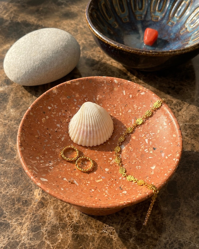Classic decorative tray in gray marble