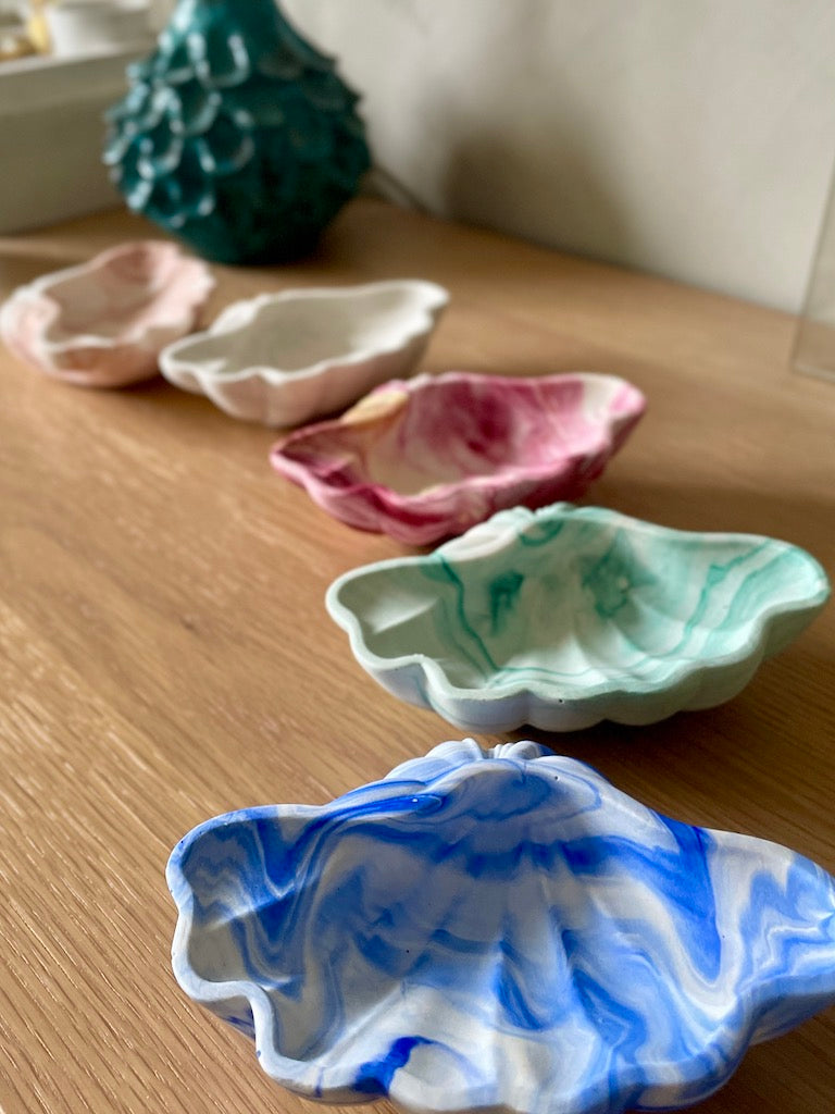 Stor Amy muslingeskal - Blå marmor