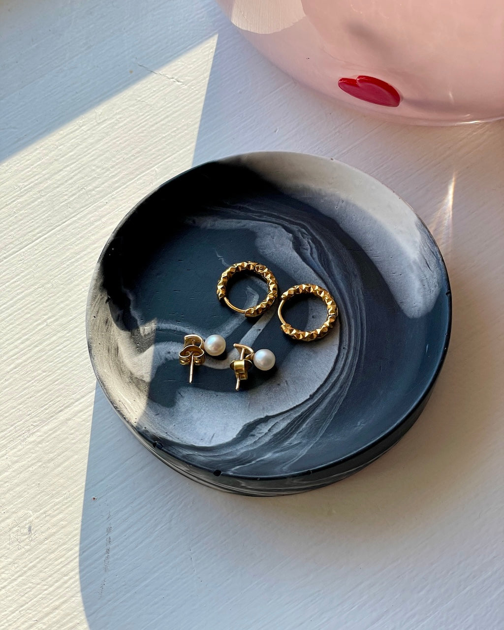 Elin Jewelry Dish - Black with white marble