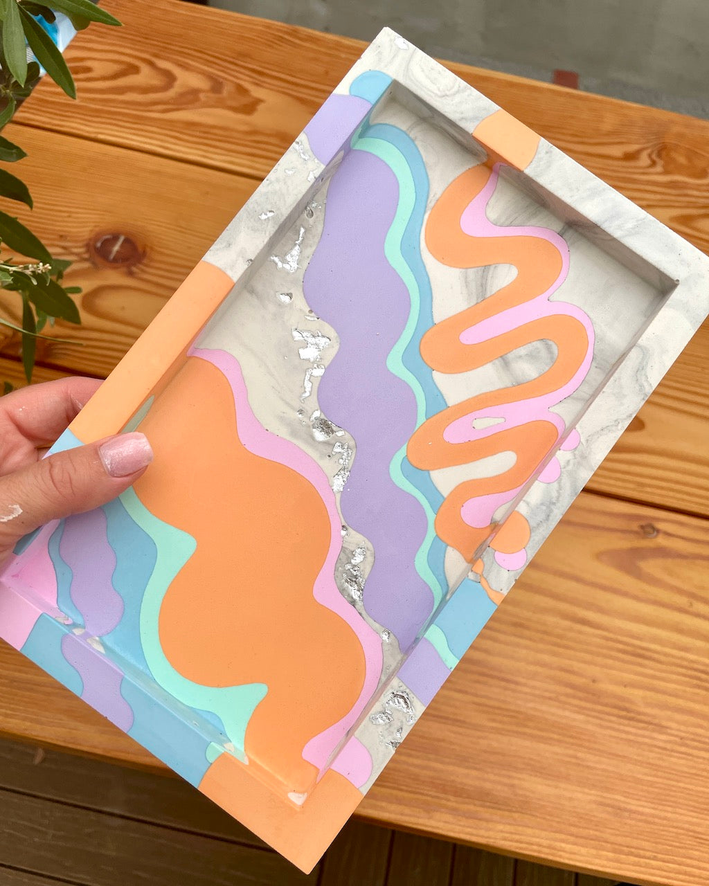 Decoration tray - Pink with gold