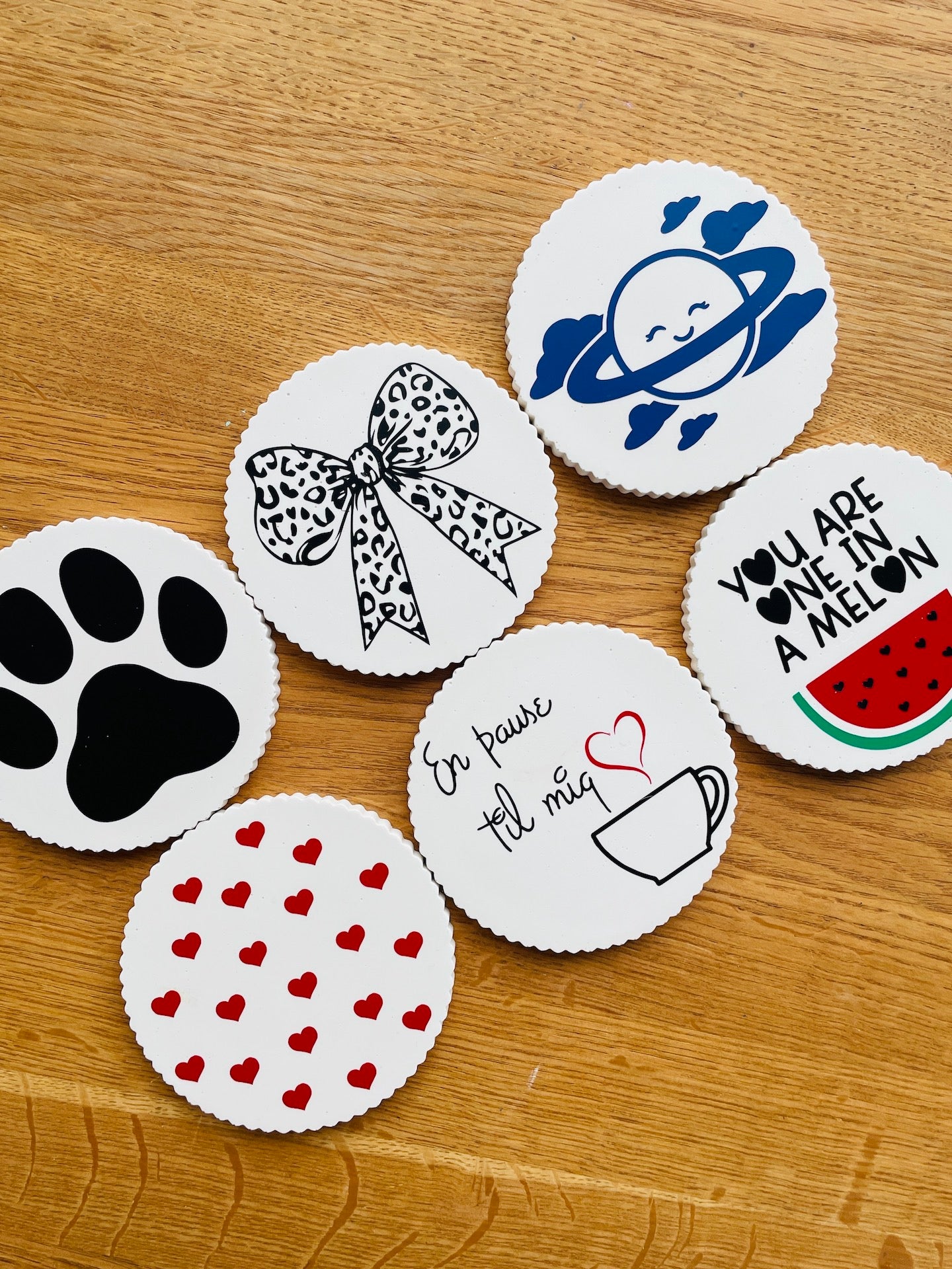 Bordskåner - Med sløjfe