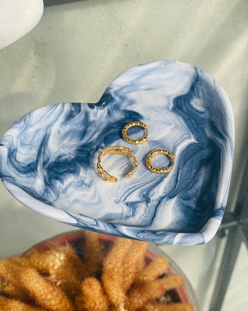 Classic decorative tray in gray marble