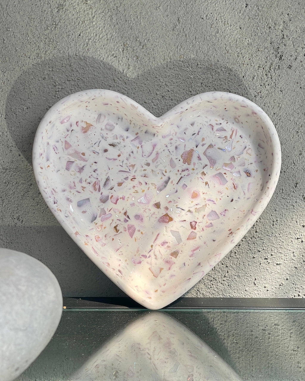 Heart - Pink marble chips