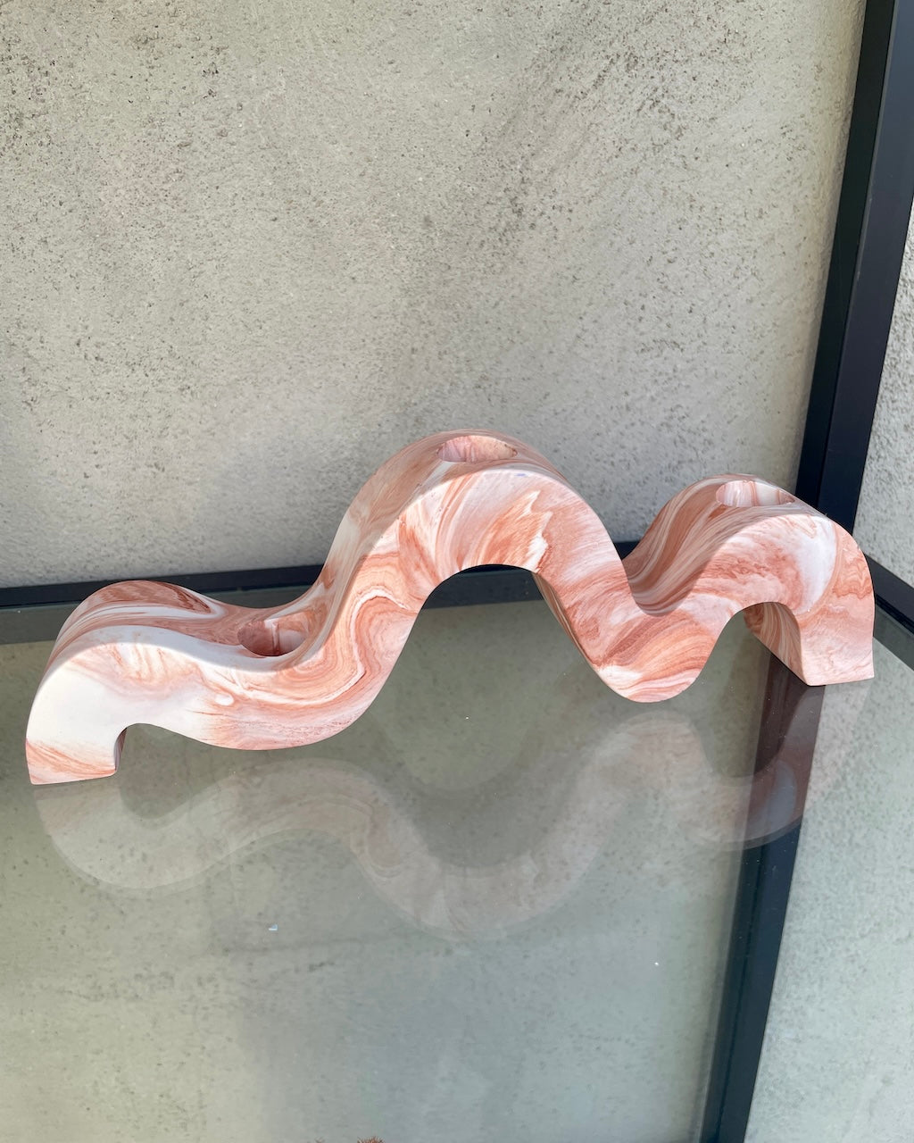 Wavy candlestick - With terrazzo