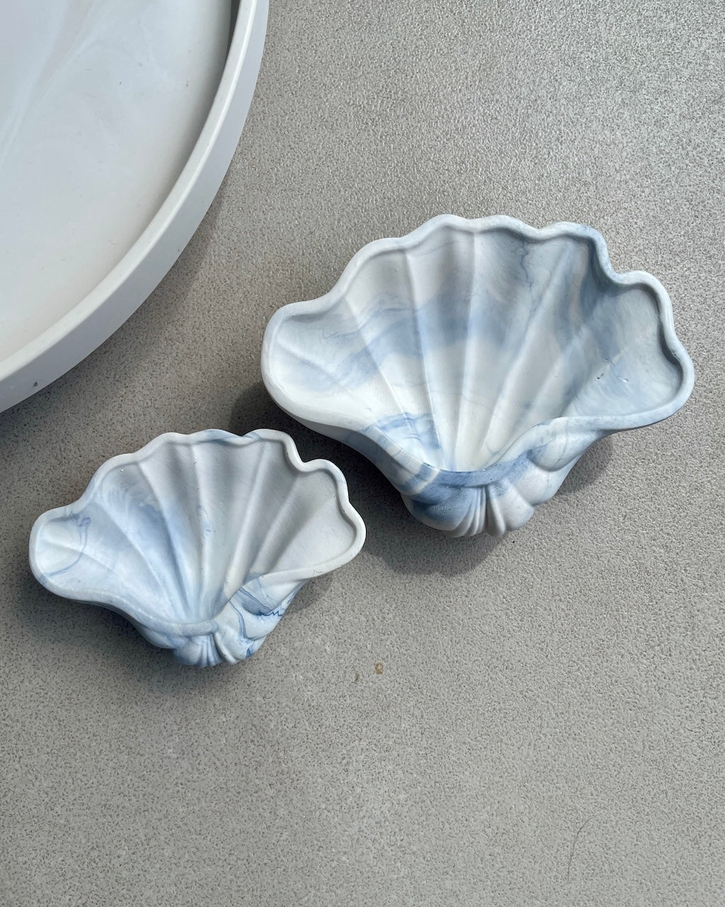 Lille Amy muslingeskal - Blå/grå marmor