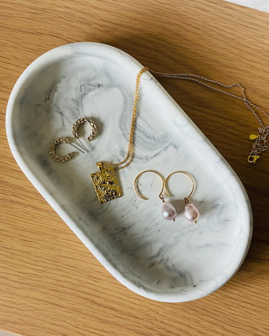 Decoration tray - With "marble"