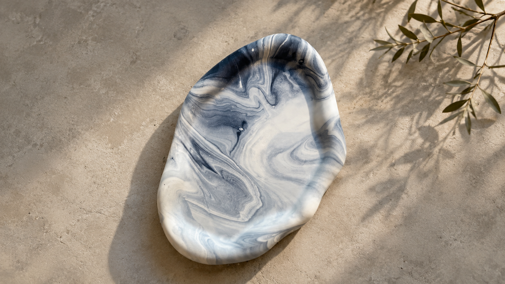 Large round tray - With grey marble