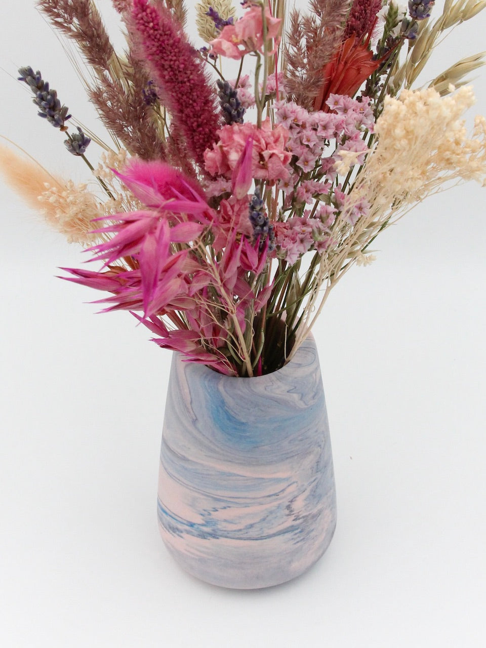 Vase with bouquet - Swirl pastel