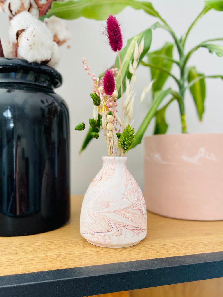 Lille vase - Terracotta marmor med buket
